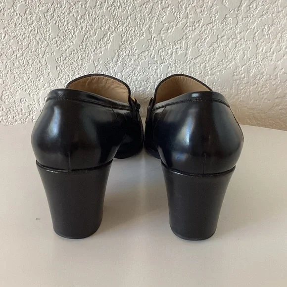 Vintage Gucci Heel Loafers Gold Horsebit Detail - Picture 5 of 9